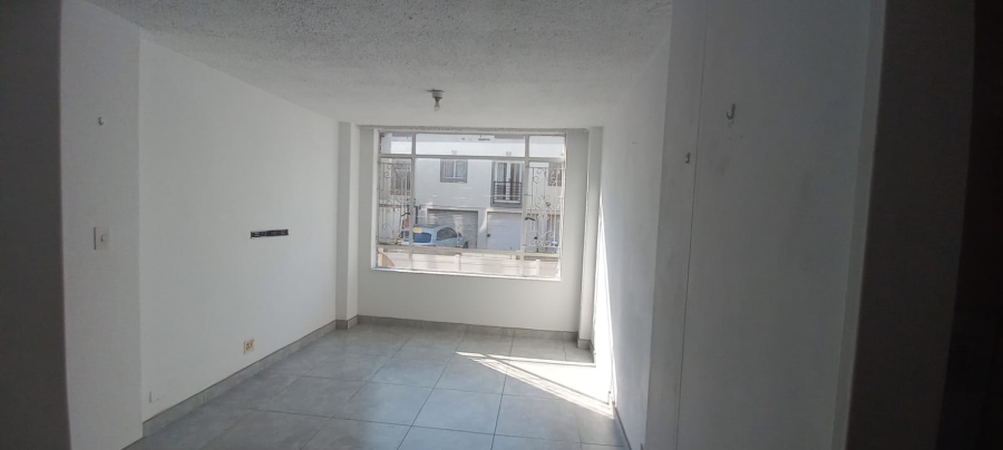 To Let 2 Bedroom Property for Rent in Essenwood KwaZulu-Natal