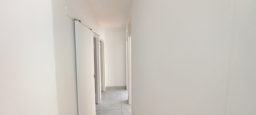To Let 2 Bedroom Property for Rent in Essenwood KwaZulu-Natal