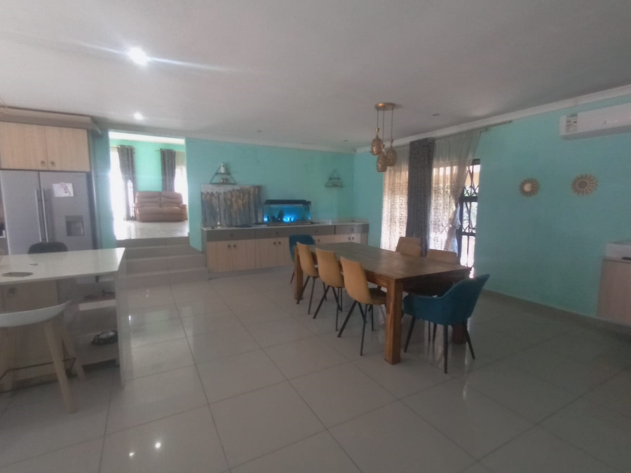5 Bedroom Property for Sale in Escombe KwaZulu-Natal
