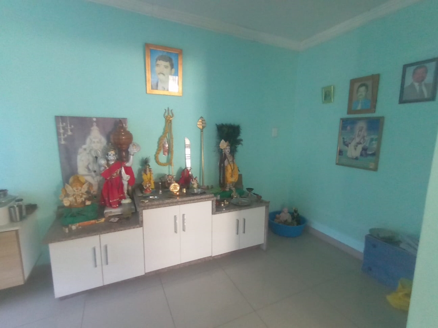 5 Bedroom Property for Sale in Escombe KwaZulu-Natal