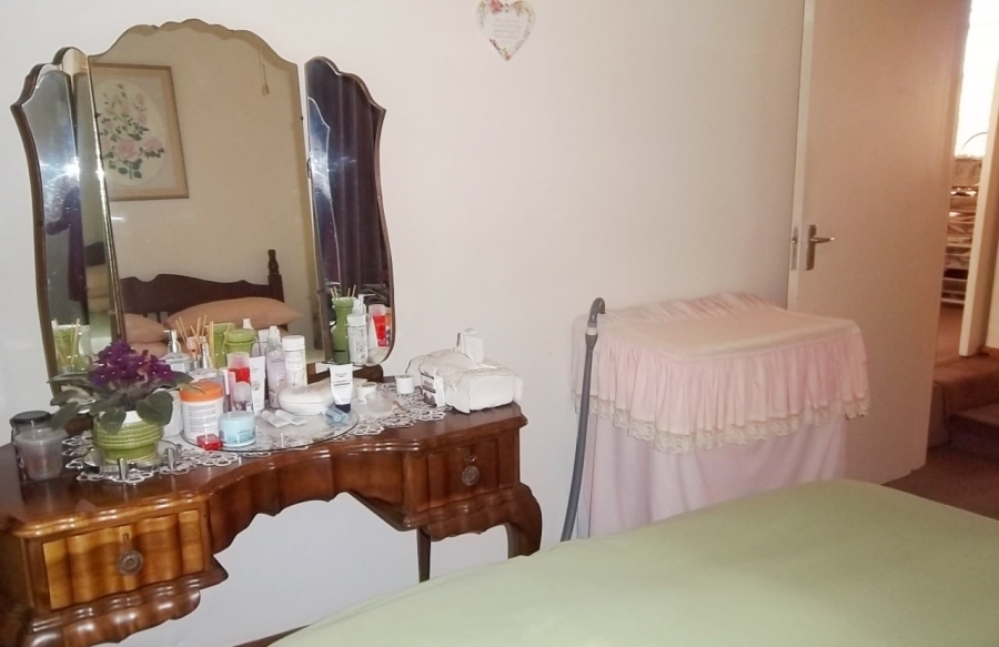 2 Bedroom Property for Sale in Aviary Hill KwaZulu-Natal