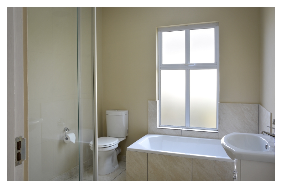 3 Bedroom Property for Sale in Greendale KwaZulu-Natal