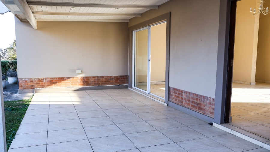 3 Bedroom Property for Sale in Greendale KwaZulu-Natal