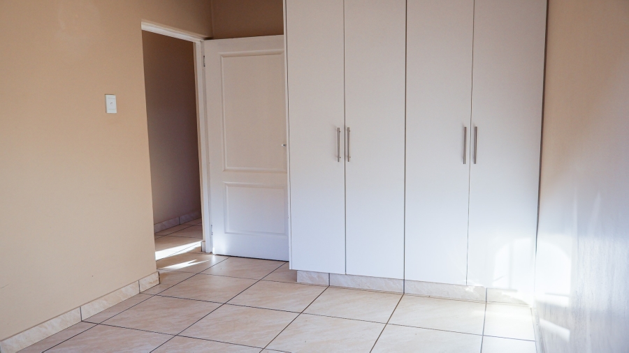 3 Bedroom Property for Sale in Greendale KwaZulu-Natal
