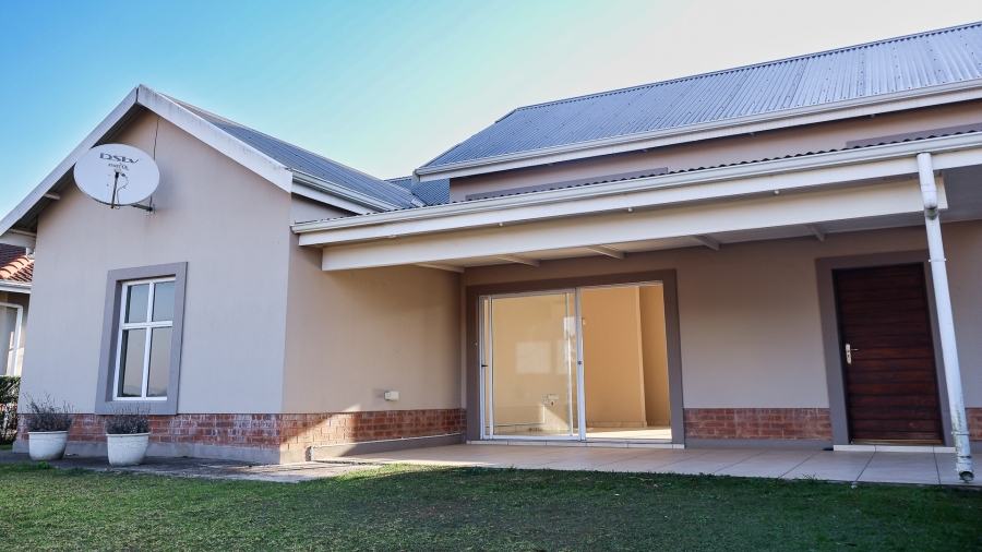 3 Bedroom Property for Sale in Greendale KwaZulu-Natal