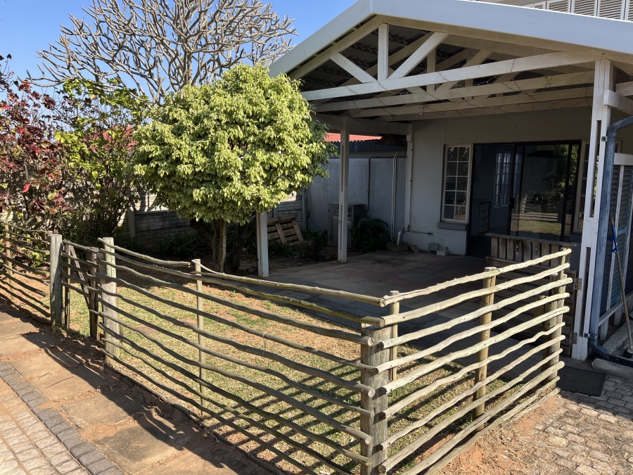 To Let 1 Bedroom Property for Rent in Salt Rock KwaZulu-Natal