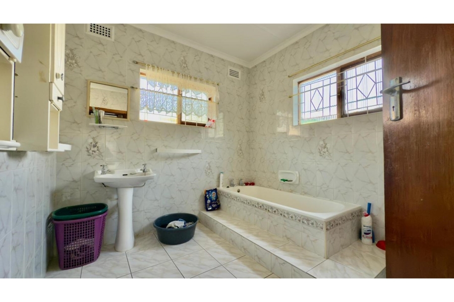 3 Bedroom Property for Sale in Carrington Heights KwaZulu-Natal