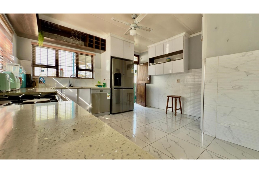 3 Bedroom Property for Sale in Carrington Heights KwaZulu-Natal