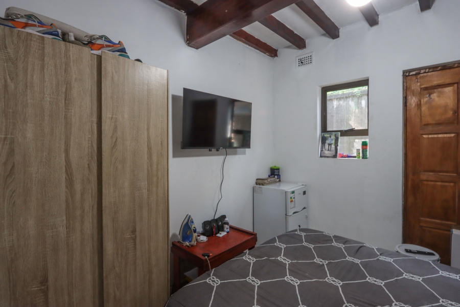 4 Bedroom Property for Sale in Cowies Hill KwaZulu-Natal
