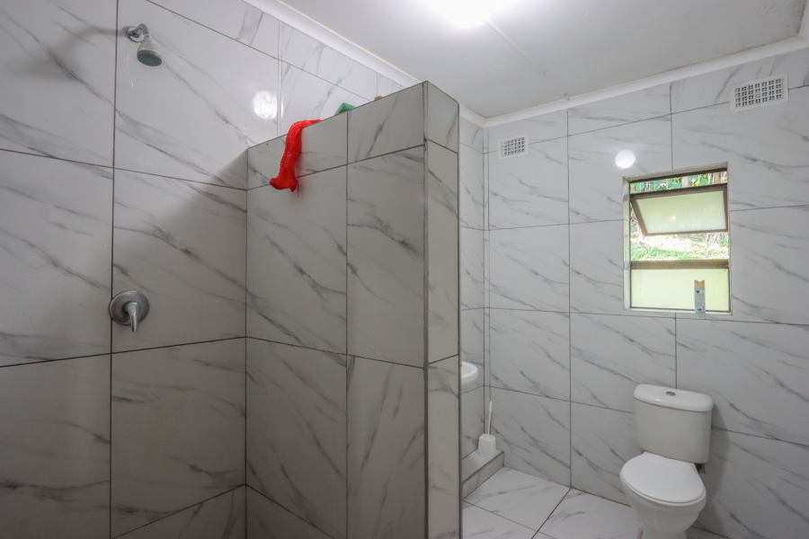 4 Bedroom Property for Sale in Cowies Hill KwaZulu-Natal