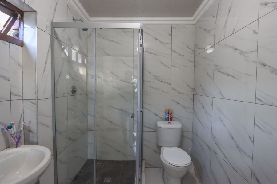 4 Bedroom Property for Sale in Cowies Hill KwaZulu-Natal