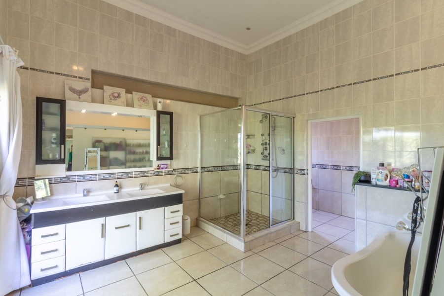 To Let 3 Bedroom Property for Rent in Wakenshaw Estate KwaZulu-Natal