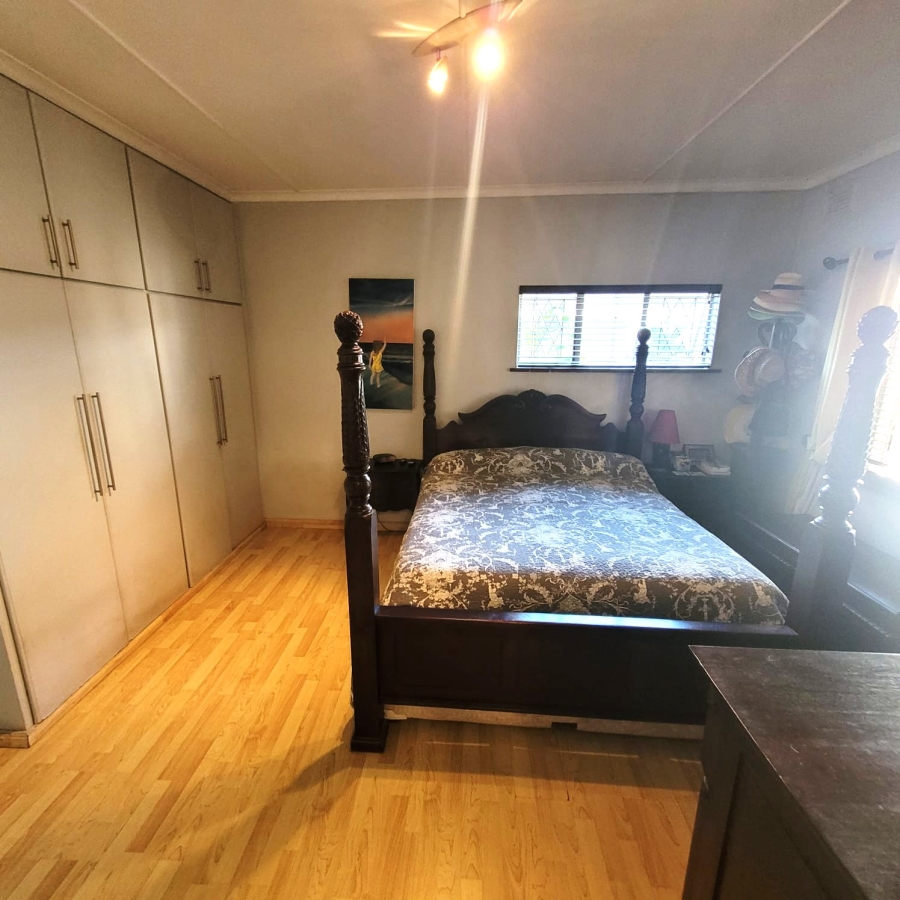 5 Bedroom Property for Sale in Northdene KwaZulu-Natal