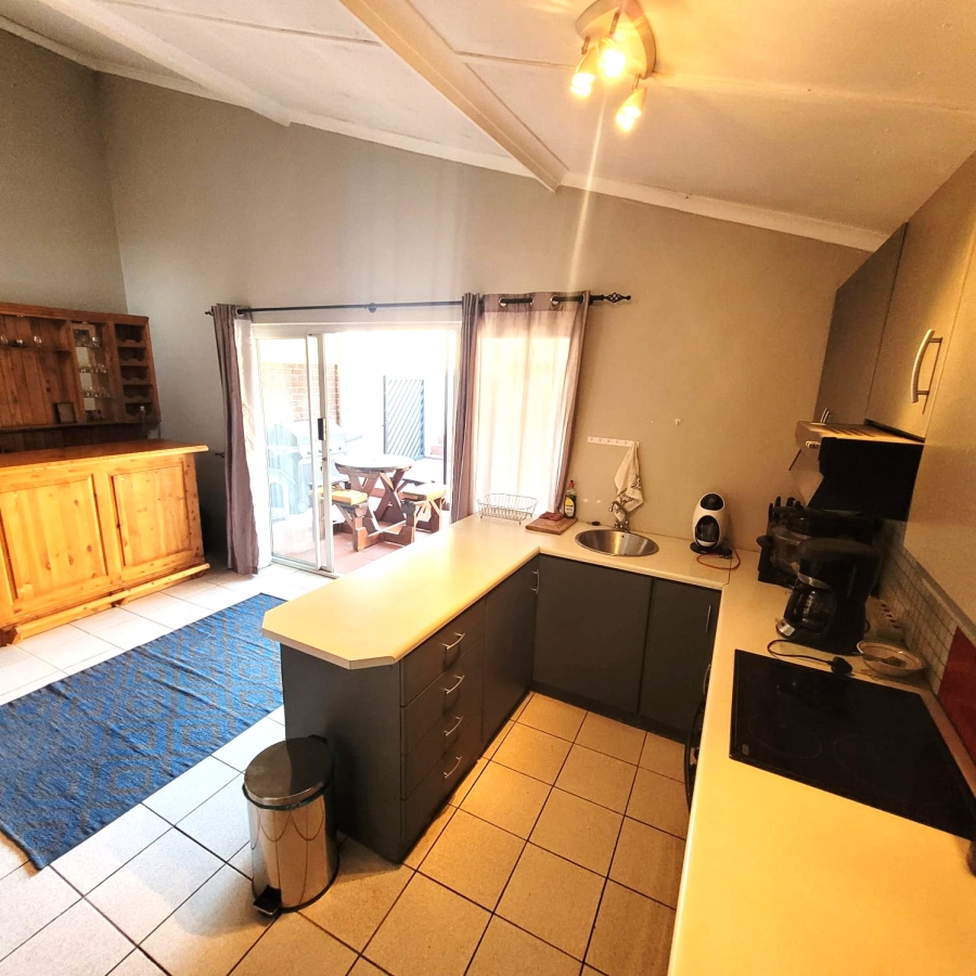 5 Bedroom Property for Sale in Northdene KwaZulu-Natal
