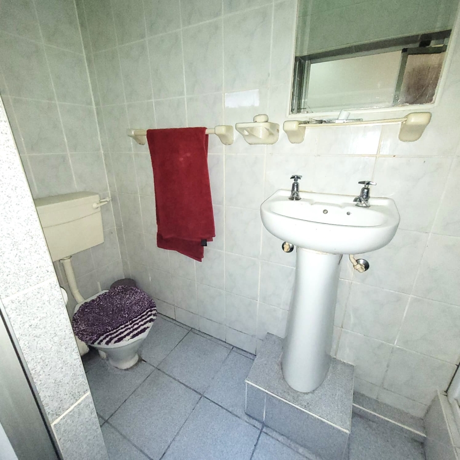 5 Bedroom Property for Sale in Northdene KwaZulu-Natal