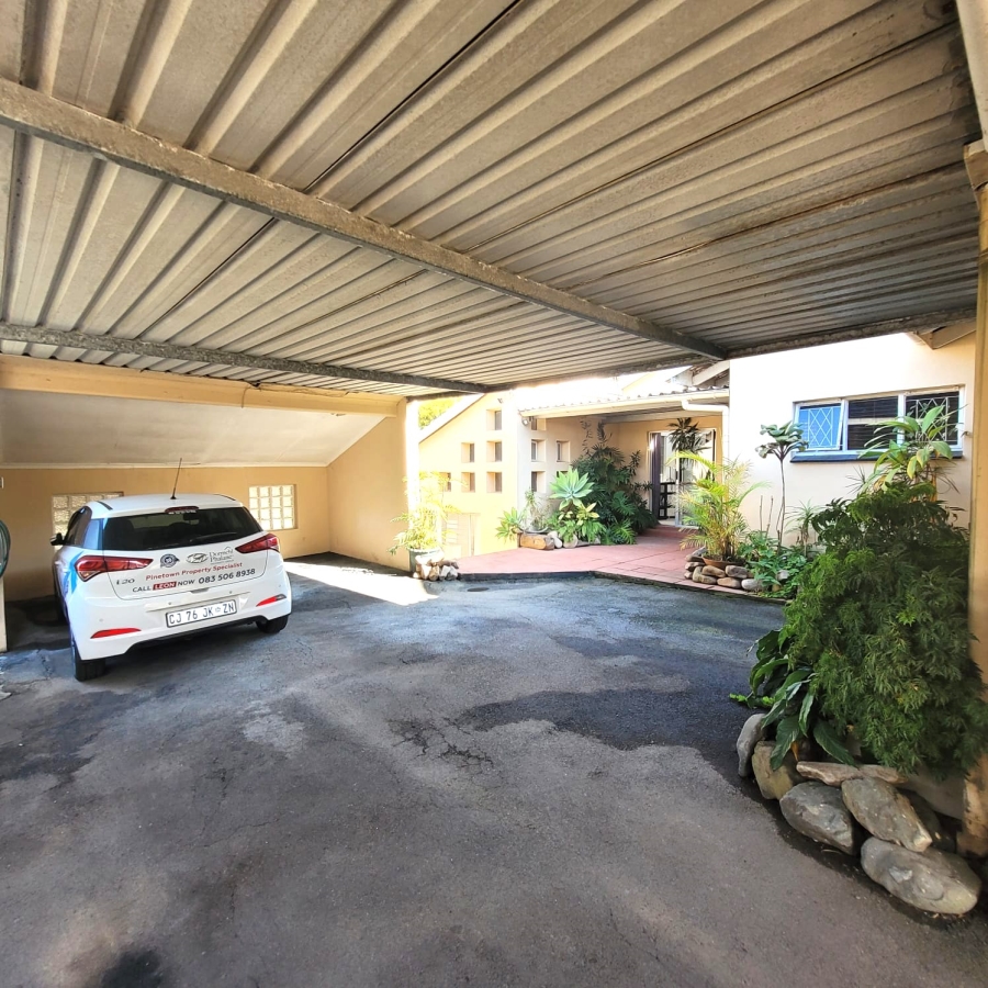 5 Bedroom Property for Sale in Northdene KwaZulu-Natal