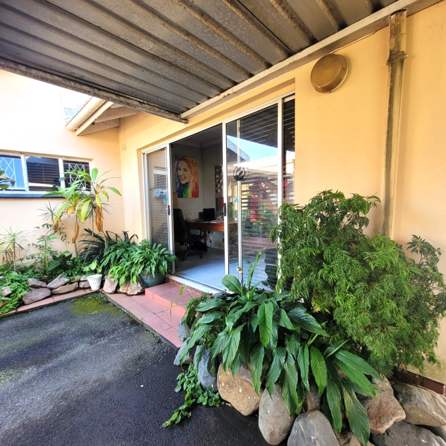 5 Bedroom Property for Sale in Northdene KwaZulu-Natal