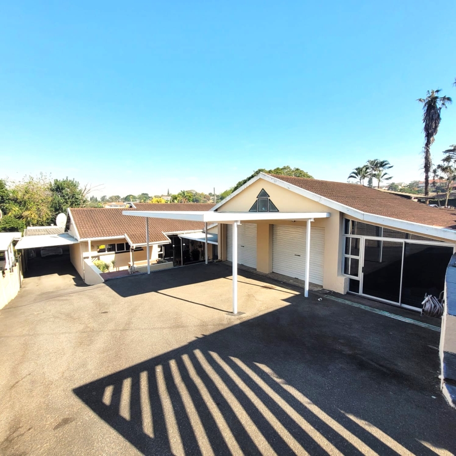 5 Bedroom Property for Sale in Northdene KwaZulu-Natal