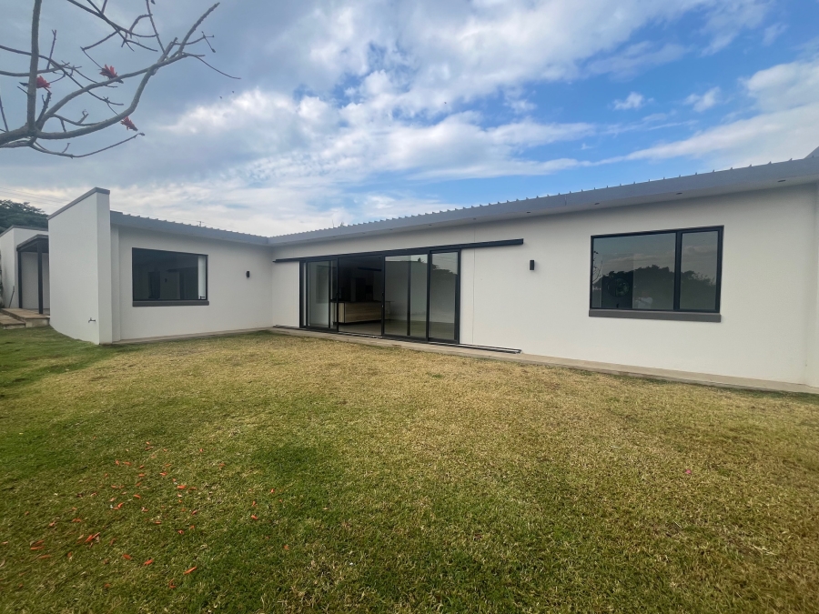 To Let 3 Bedroom Property for Rent in Sheffield Beach KwaZulu-Natal