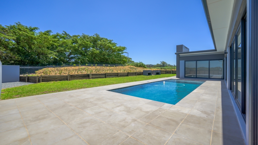 To Let 2 Bedroom Property for Rent in Mount Richmore Village Estate KwaZulu-Natal