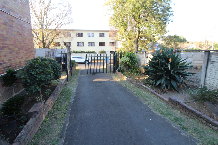 1 Bedroom Property for Sale in Scottsville KwaZulu-Natal