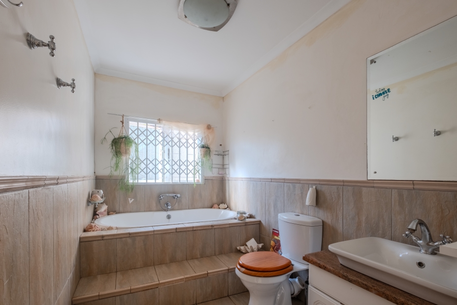 4 Bedroom Property for Sale in Glen Hills KwaZulu-Natal