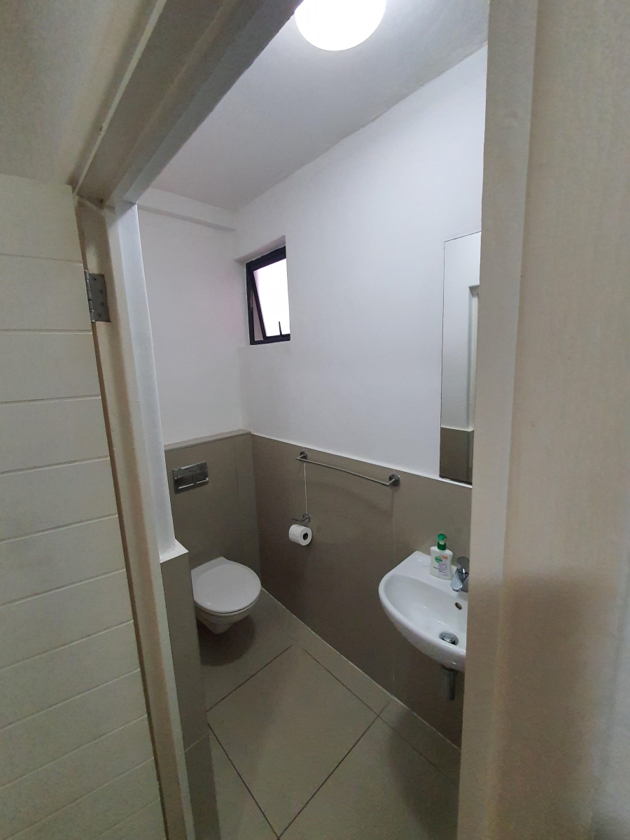 2 Bedroom Property for Sale in Umhlanga Ridge KwaZulu-Natal