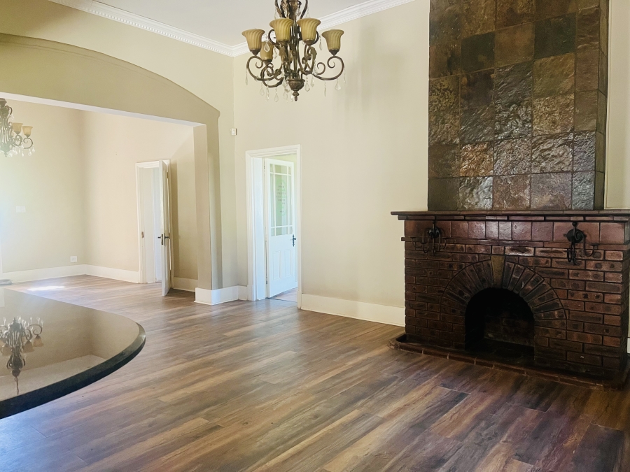 5 Bedroom Property for Sale in Chase Valley KwaZulu-Natal