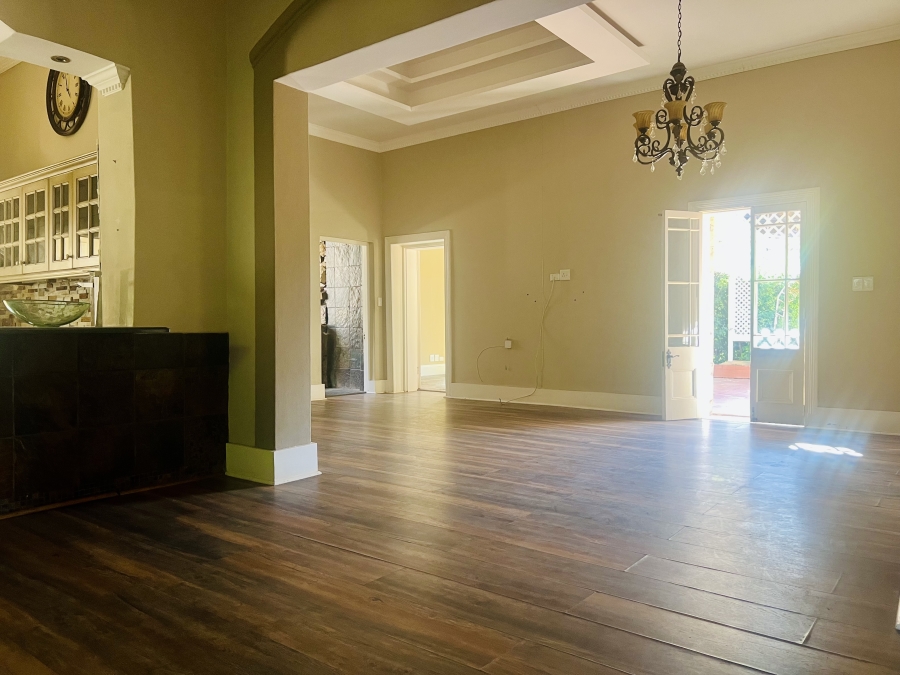5 Bedroom Property for Sale in Chase Valley KwaZulu-Natal