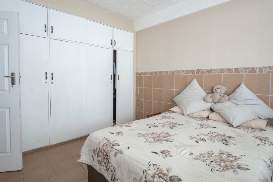 2 Bedroom Property for Sale in Amanzimtoti KwaZulu-Natal