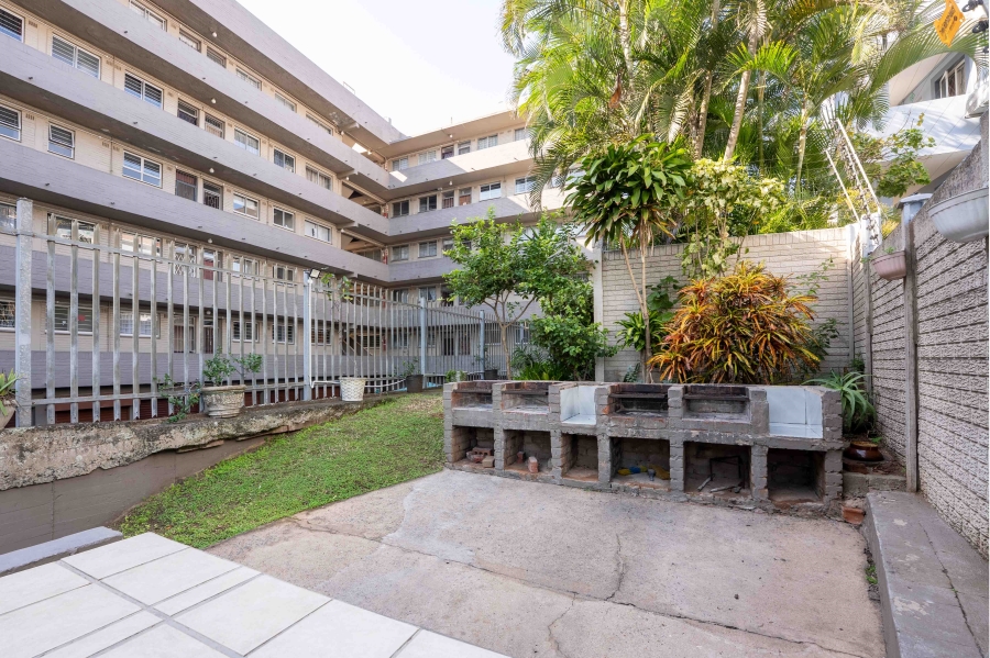 2 Bedroom Property for Sale in Amanzimtoti KwaZulu-Natal