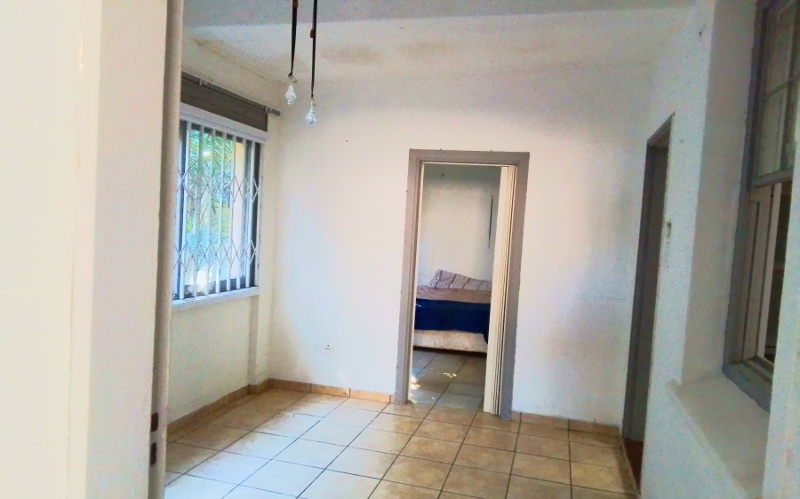 To Let 2 Bedroom Property for Rent in Margate KwaZulu-Natal
