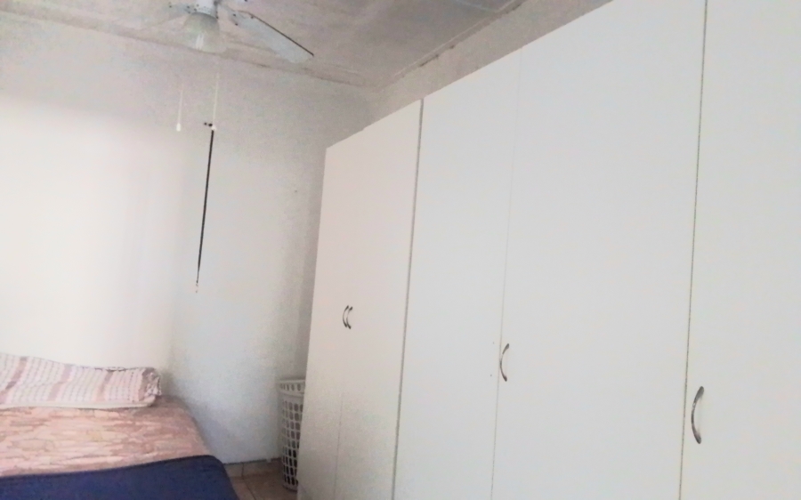 To Let 2 Bedroom Property for Rent in Margate KwaZulu-Natal
