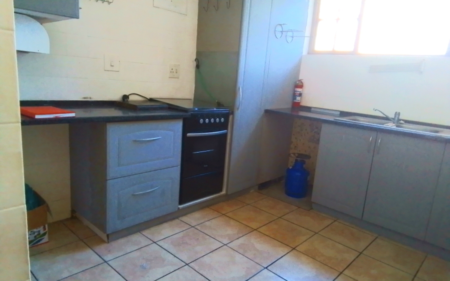 To Let 2 Bedroom Property for Rent in Margate KwaZulu-Natal