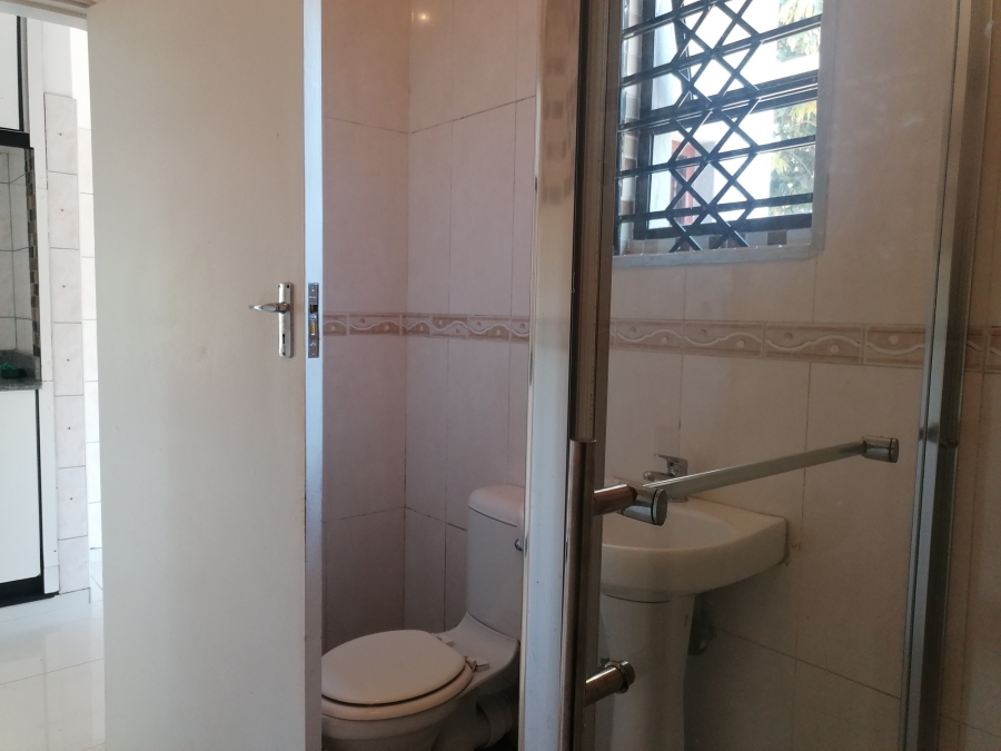 To Let 1 Bedroom Property for Rent in Pinetown KwaZulu-Natal