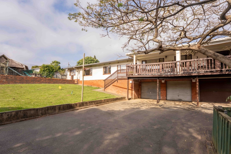 4 Bedroom Property for Sale in Amanzimtoti KwaZulu-Natal