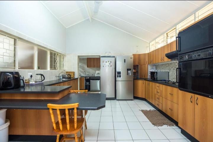 5 Bedroom Property for Sale in Glenmore KwaZulu-Natal