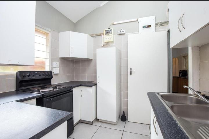 5 Bedroom Property for Sale in Glenmore KwaZulu-Natal