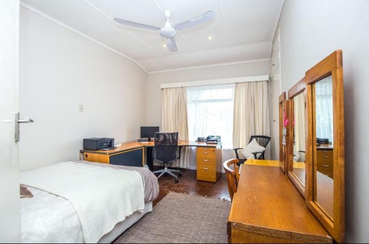 5 Bedroom Property for Sale in Glenmore KwaZulu-Natal