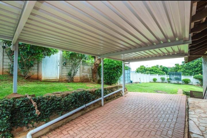 5 Bedroom Property for Sale in Glenmore KwaZulu-Natal