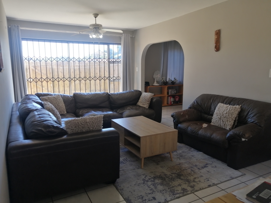 To Let 3 Bedroom Property for Rent in Carrington Heights KwaZulu-Natal