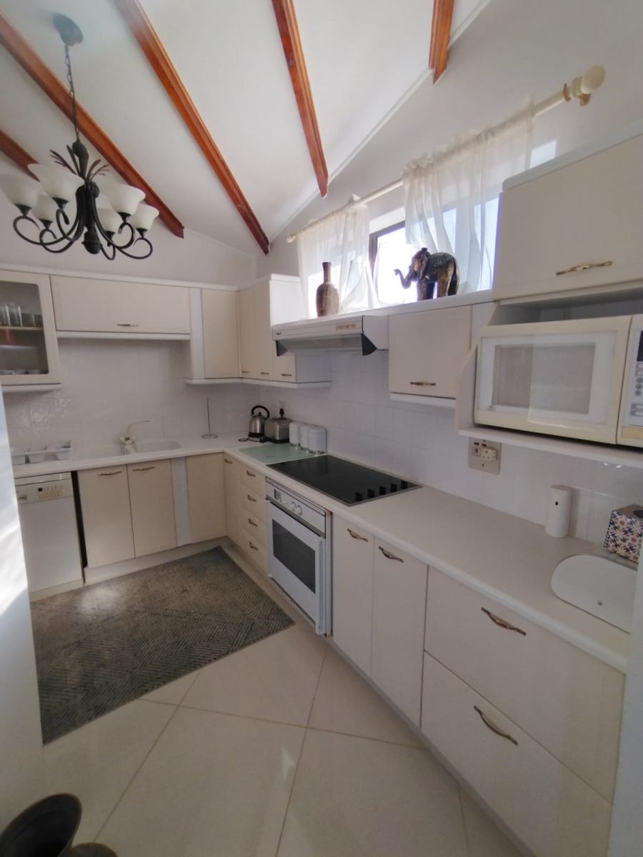 To Let 3 Bedroom Property for Rent in Umhlanga KwaZulu-Natal