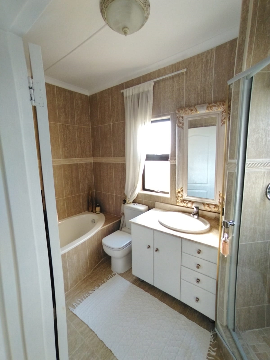 3 Bedroom Property for Sale in Umhlanga KwaZulu-Natal