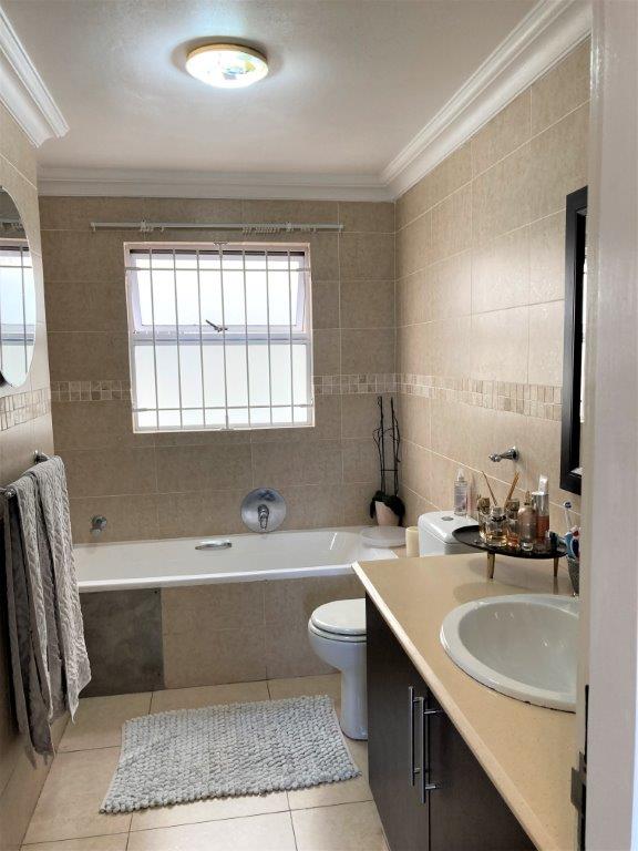 To Let 3 Bedroom Property for Rent in La Lucia Ridge KwaZulu-Natal