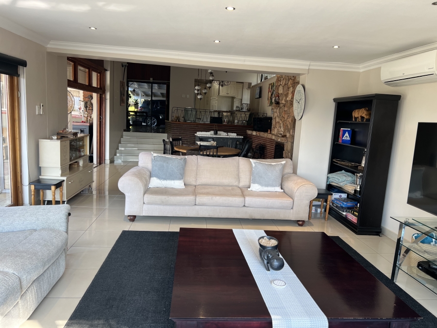 4 Bedroom Property for Sale in Athlone KwaZulu-Natal