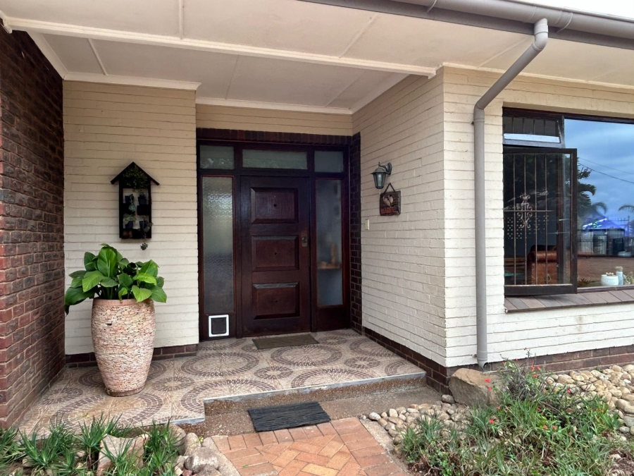 4 Bedroom Property for Sale in Shelly Beach KwaZulu-Natal