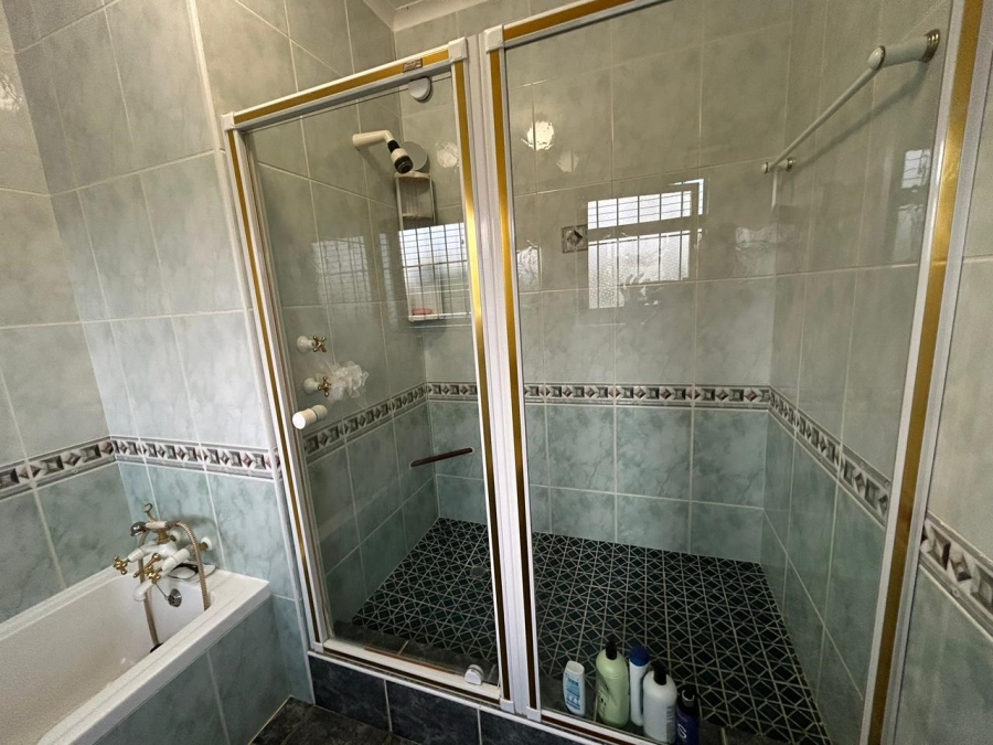 4 Bedroom Property for Sale in Shelly Beach KwaZulu-Natal