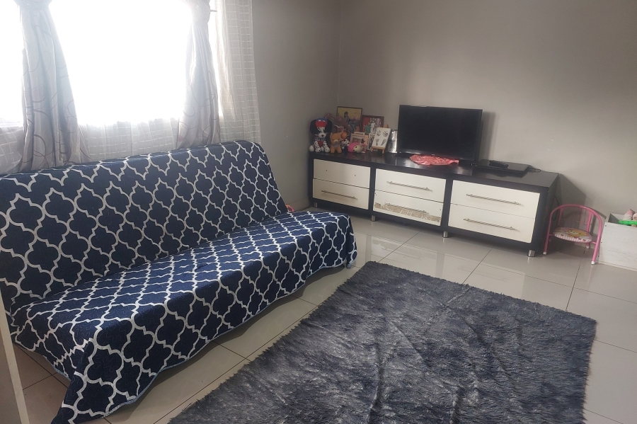 1 Bedroom Property for Sale in Grove End KwaZulu-Natal