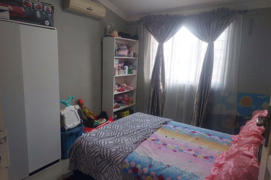 1 Bedroom Property for Sale in Grove End KwaZulu-Natal