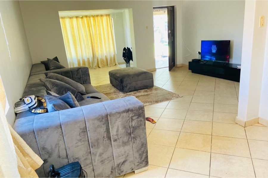 To Let 3 Bedroom Property for Rent in Athlone Park KwaZulu-Natal